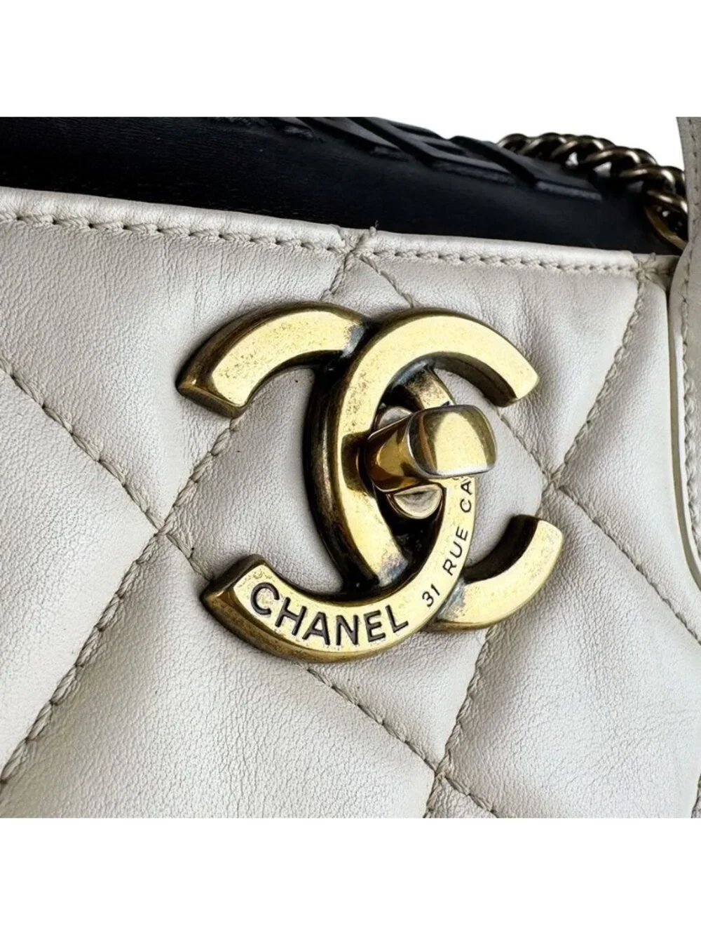 Chanel Shoulder Bag Portobello